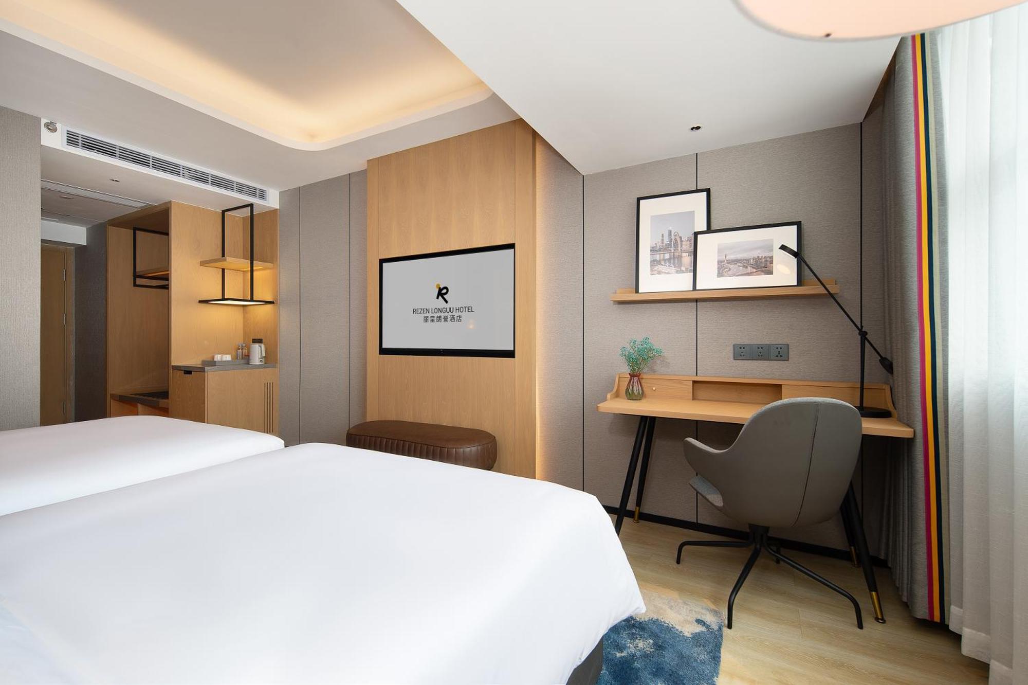 Langham Honor International Hotel Canton Fair Complex Branch - Free Shuttle To Canton Fair Complex During Canton Fair Period & Free Mini Bar Eksteriør billede