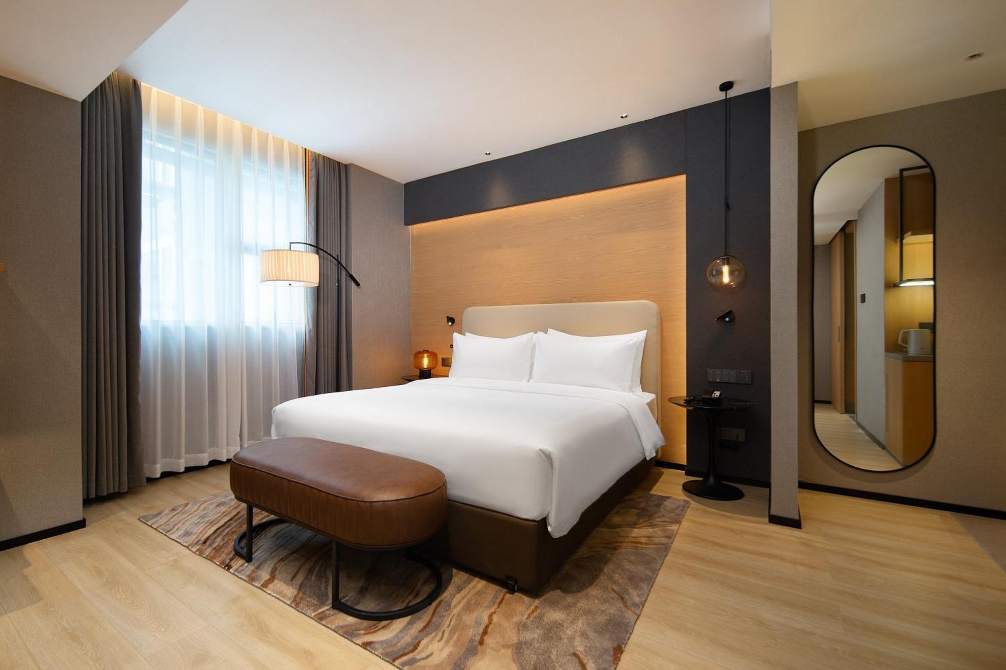 Langham Honor International Hotel Canton Fair Complex Branch - Free Shuttle To Canton Fair Complex During Canton Fair Period & Free Mini Bar Eksteriør billede